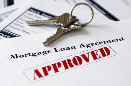Real Estate Mortgage Approved Loan Document With House Keysの写真素材