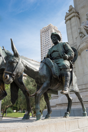 Miguel Cervantes monument - Don Quijote and Sancho Panza, Madrid, Spain, Europeのeditorial素材