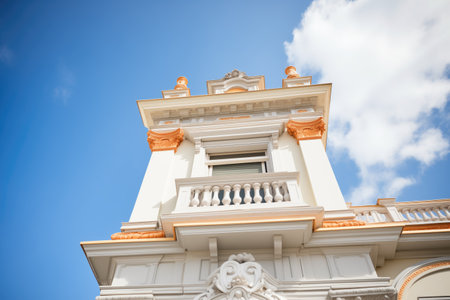 italianate architecture detail shot of belvedere against skyの素材