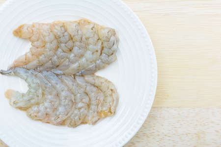 Fresh shrimp on white dishの写真素材