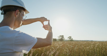 Exploring the Creative Perspective in the Beautiful Agricultural Landscape of Natureの写真素材