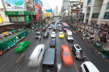 BANGKOK - JANUARY 14. Business congested traffic on January 14, 2012 in Bangkok, Thailand. Even with improved public transport, traffic congestion is still a problem.のeditorial素材
