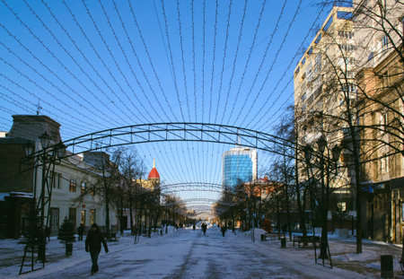 Chelyabinsk Russia - January 18, 2021. Kirova street. People walk along the central pedestrian street of Chelyabinsk on a winter dayのeditorial素材