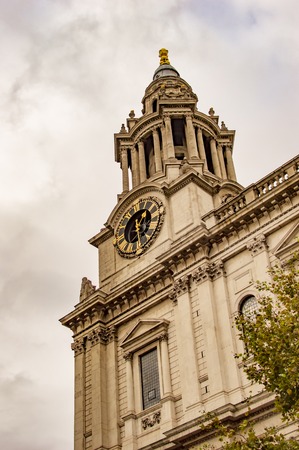 Saint pauls london with dome and the clock in ukの写真素材
