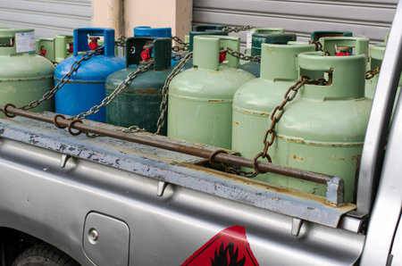 passenger minibus cylinders chained