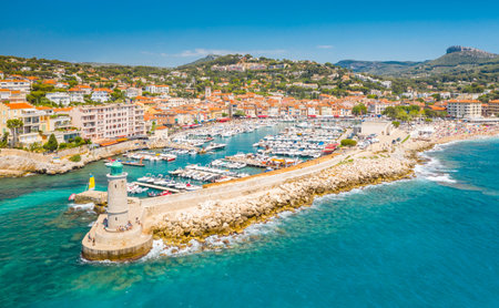 Panoramic view of the fishing village of Cassis near Marseille, Provence, South France, Europe, Mediterranean seaの写真素材