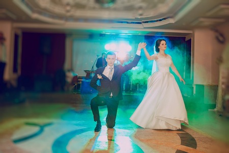 romantic couple dancing on their wedding HDの写真素材
