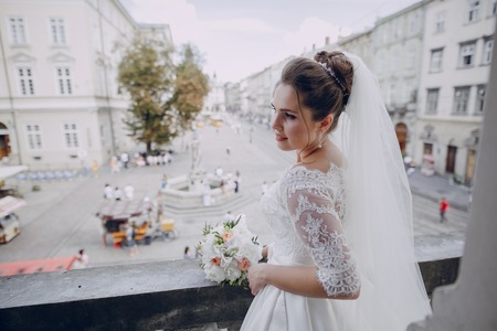 bride in white dressの写真素材