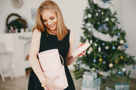 beauty christmas girl