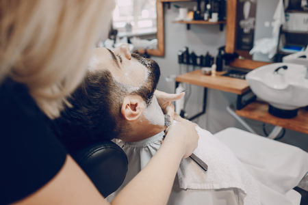 guy in the barbercosの写真素材