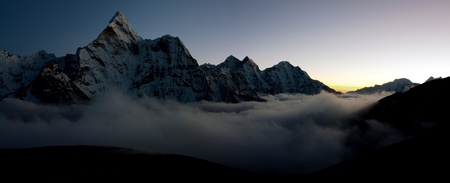evening view of Ama Dablam の写真素材