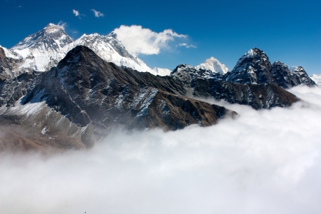 view of everest from gokyo riの写真素材