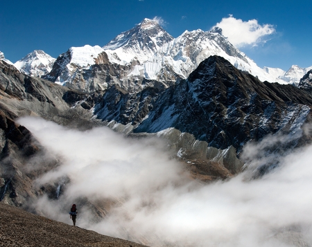 view of Everest from Gokyo with tourist on the way to Everest base camp - Nepalの写真素材