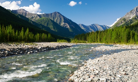 sumak river - sayan mountains - russiaの写真素材