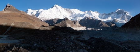 panoramic view of Cho Oyu - way to Cho Oyu base camp and Everest base camp - Nepalの写真素材