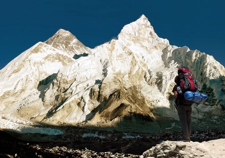 panoramic view of Mount Everest with beautiful sky, tourist and Khumbu Glacier from Kala Patthar - Khumbu valley - Nepalの写真素材