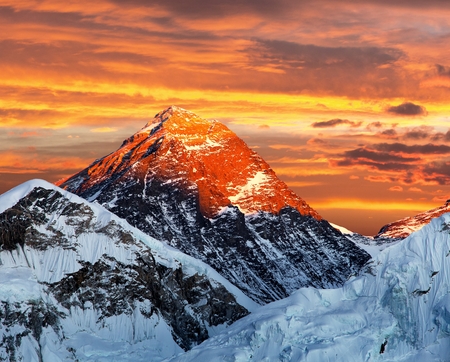 Evening colored view of Mount Everest from Kala Patthar, Khumbu valley, Solukhumbu, Sagarmatha national park, Nepalの写真素材