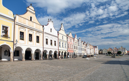 TELC, CZECH REPUBLIC, 28TH AUGUST 2015 - View from Telc or Teltsch town square with renaissance and baroque colorful houses, Czech republic.のeditorial素材