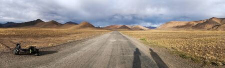 Evening panoramic view of Pamir highway or Pamirskij trakt, road M-41, International road in Tajikistan, pamir mountainsの写真素材
