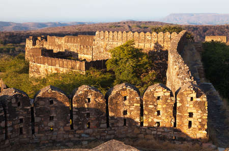 Detail of the upper part of Taragarh fort in Bundi town, typical medieval fortress in Rajasthan, Indiaのeditorial素材