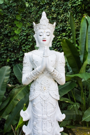 Angel Statue with Natureの写真素材