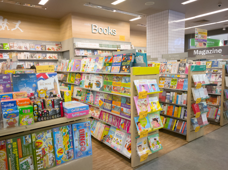 Chonburi, Thailand, August, 2017 : Book store of Thai Cartoon and magazineのeditorial素材