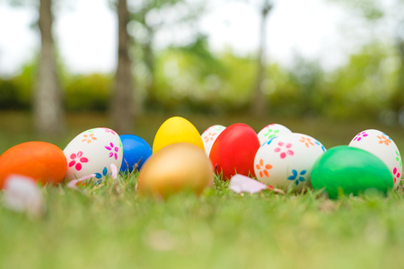 Easter egg, happy Easter sunday hunt holiday decorationsの写真素材