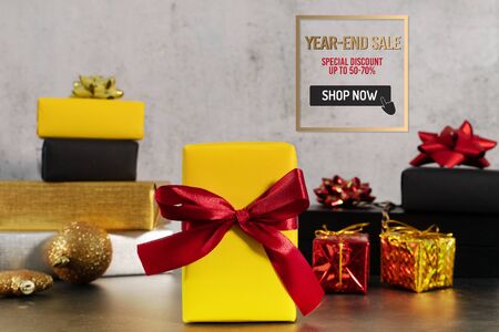 Year-End sale, gift box with Christmas present for online shoppingの写真素材