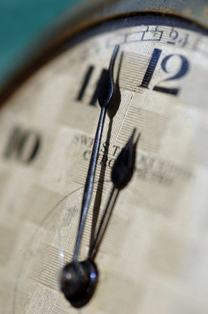 pocket watch handsのeditorial素材