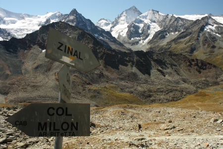 waymarking in Val d Anniviers - Swiss Alpsの写真素材