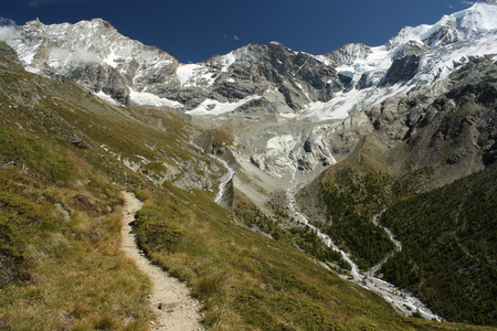 high altitude footpath in Suisse Alpsの写真素材
