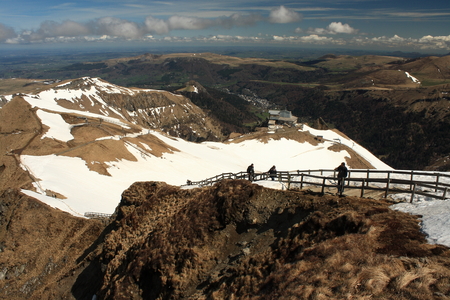 wooden footpath to Puy de Sancy summitの写真素材