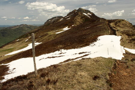mountain range near puy maryの写真素材