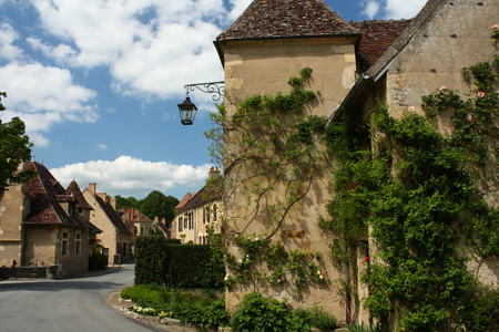 Apremont-sur-Allier village in Franceの写真素材