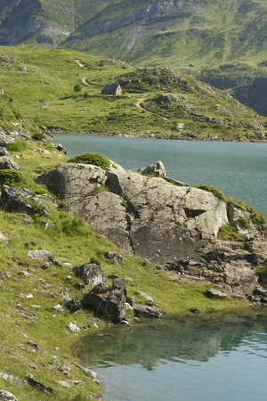 footpath around Lac des Gloriettes in Pyreneesのeditorial素材