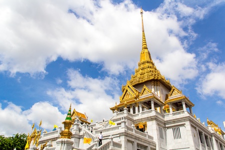 Wat Traimitr   Thai temple in bangkok thailandの写真素材