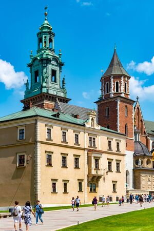 Krakow, Poland, 10 May 2019 - A view of a Wawel castle with Gardens and cathedral, Krakow, Polandのeditorial素材