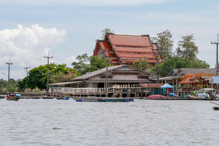 Chanthaburi, Thailand-June 1,2019:The Fishing village Name The No-Land Village Chanthaburi, Thailandのeditorial素材