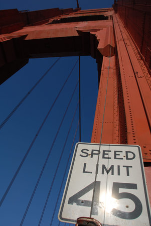 Speed Limit on the Golden Gate Bridgeの写真素材
