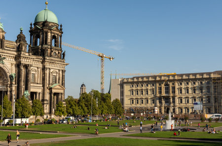 Berlin, Germany- September 18, 2018: Restoration Work in the center of Berlin , the park Lustgarten , View of the Berlin Palace and the Berliner Dom on Museum Islandのeditorial素材