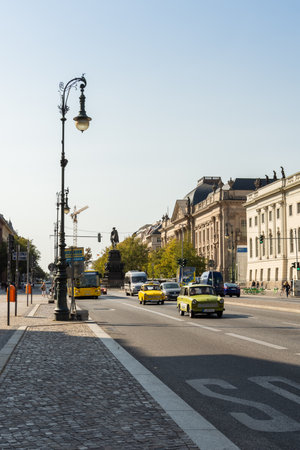 Berlin, Germany- September 19, 2018: walk on the street Unter den Linden, the equestrian statue of Frederick the Greatのeditorial素材