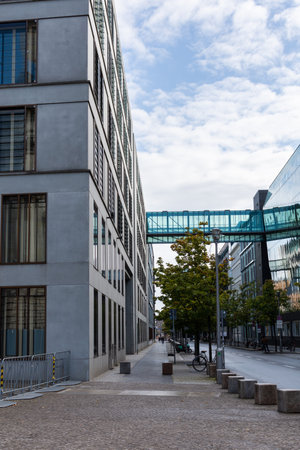 Berlin, Germany- September 28, 2019: view of the Dorotheenstrasse from the side of the Reichstag, the road is blocked due 47 Berlin Marathonのeditorial素材