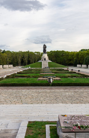Berlin, Germany- October 6, 2019: the Soviet War Memorial in the Treptower Parkのeditorial素材