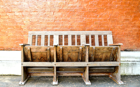 Old chair with wall backgroundの写真素材