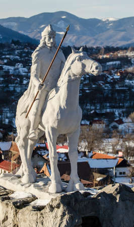 BRAN, ROMANIA - JANUARY 17 , 2015. The statue of Vlad Tepes - Dracula. Vila Branのeditorial素材