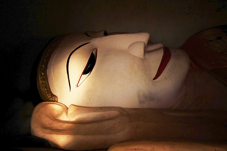 Big white Buddha statueの写真素材