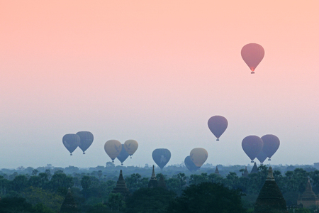 Morning sunrise at Bagan.の写真素材