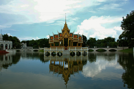 Thai Pavilion in the middle of the waterの写真素材