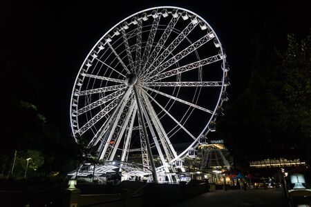 The Wheel of Brisbane at night, Southbank, Brisbane, Australiaの写真素材