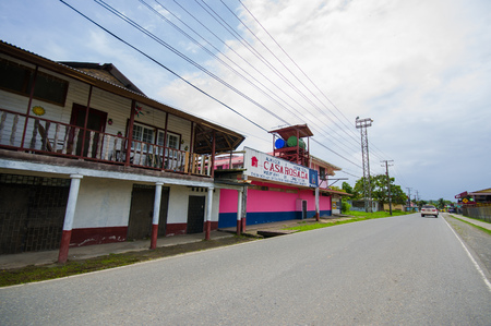 ALMIRANTE, PANAMA - APRIL 23, 2015 : Almirante town in Panama, which serves as port for the caribean islands of Bocas del Toroのeditorial素材